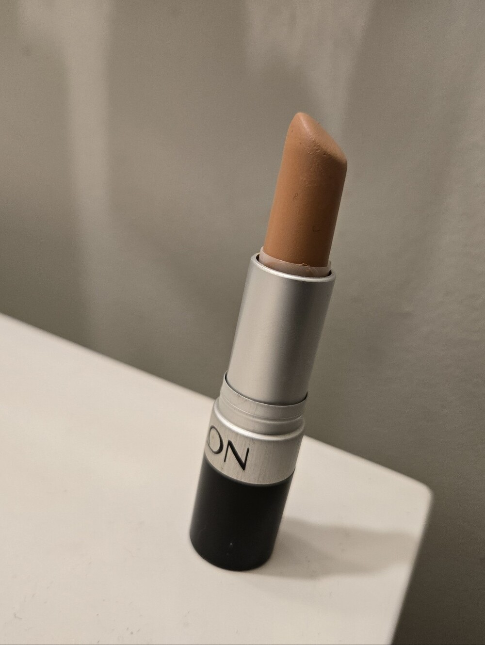 Revlon Nude Attitude Lipstick